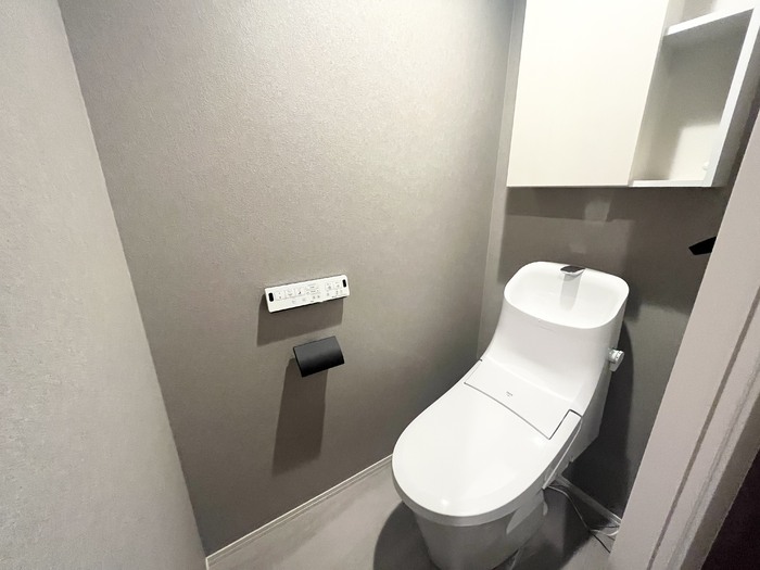 トイレ　トイレ（温水洗浄暖房便座）