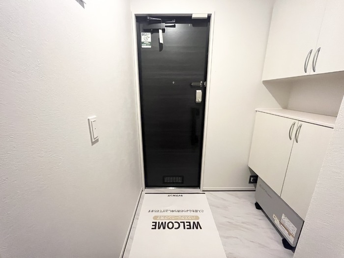 玄関　玄関の中