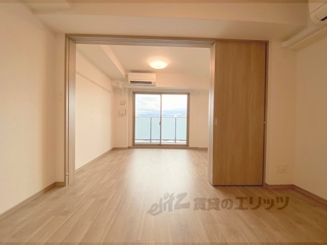 居室・リビング　洋室