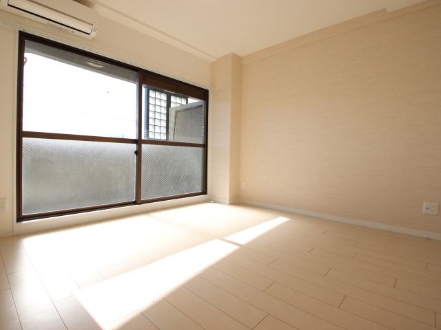 居室・リビング　別室の参考写真です。※現況優先