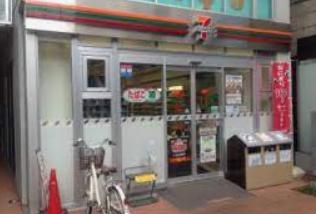 コンビニ　セブンイレブン 上目黒1丁目店（コンビニ）まで676m