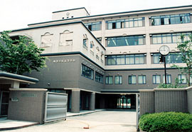 高校・高専　明浄学院高等学校（高校・高専）まで1426m