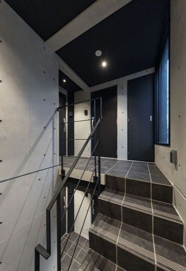 エントランス　■モニタ付オートロック■宅配ＢＯＸ■集合ポスト