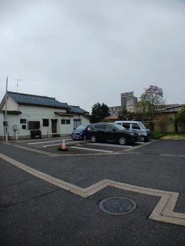駐車場　車をお持ちの方に嬉しい駐車場付きの物件です