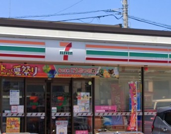 コンビニ　セブン-イレブン 横浜六浦１丁目店（コンビニ）まで279m