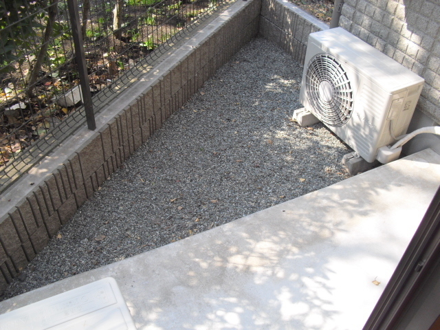 バルコニー　南西向きのバルコニースペース