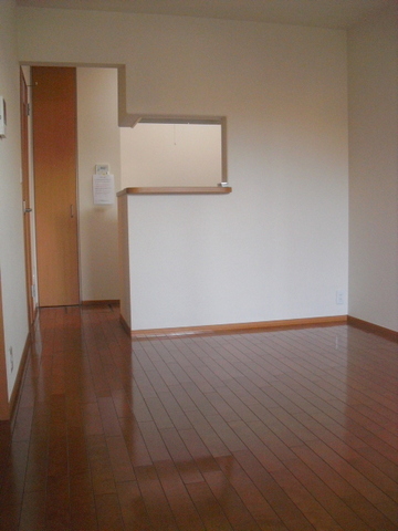 その他部屋・スペース　広めのリビング１０帖フローリング　カウンターキッチン