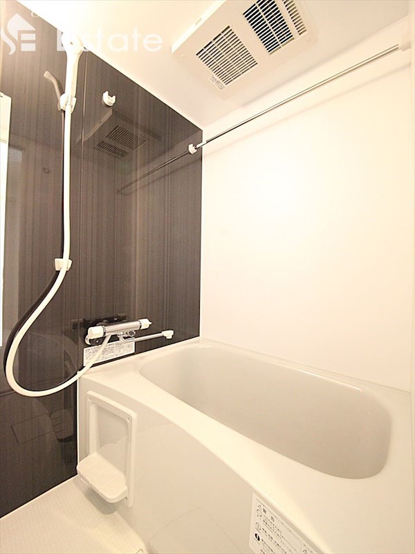 バス・シャワールーム　バスルーム