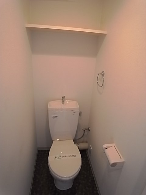 トイレ　ウォシュレット付に変更済