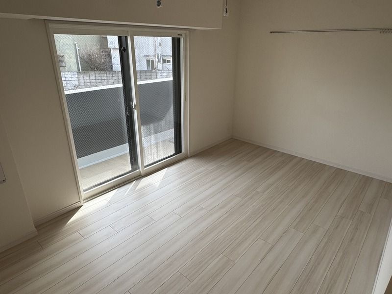 居室・リビング　参考写真です。図面と異なる場合は現況を優先とさせて頂きます。