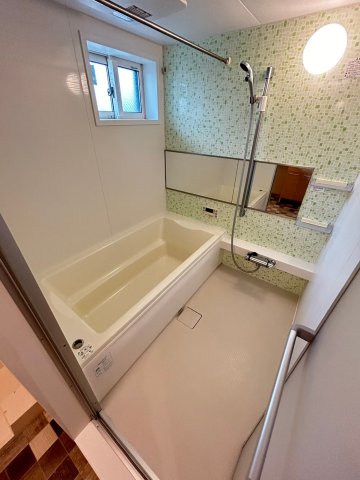 バス・シャワールーム　別号室の写真です。ご参考までに