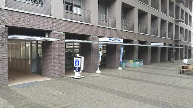 コンビニ　ローソン日大湘南キャンパス店（コンビニ）まで686m