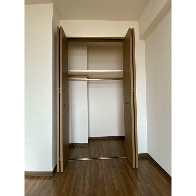 収納　写真は２１０号室です