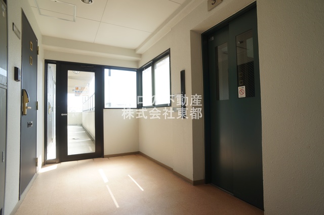 その他共有部分　エレベーター付なので、たくさんお買い物しても安心ですね♪