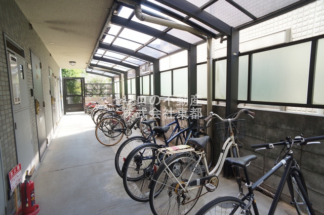 その他共有部分　自転車置き場ございます、お出かけの際にも便利ですね。