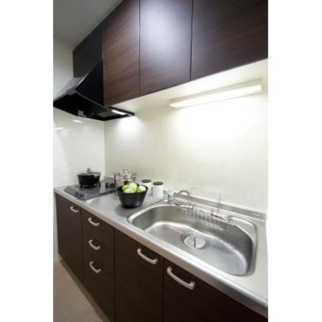 キッチン　※写真は同タイプ住戸です。