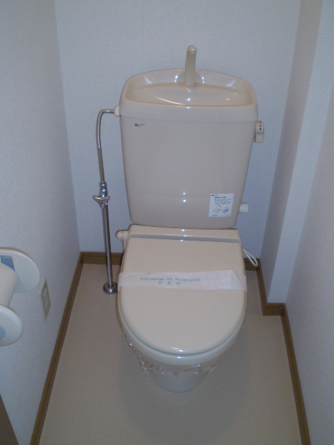 トイレ　暖房便座完備