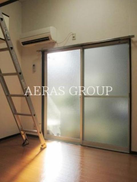 居室・リビング　内装