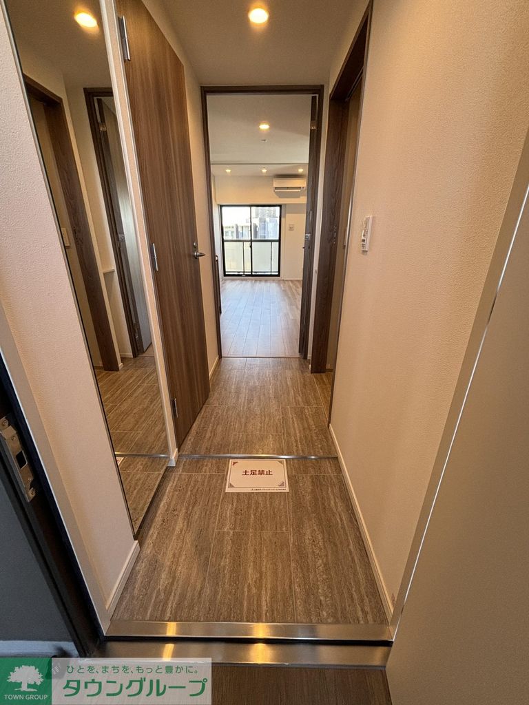 玄関　エントランス