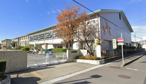 小学校　一宮市立神山小学校（小学校）まで292m
