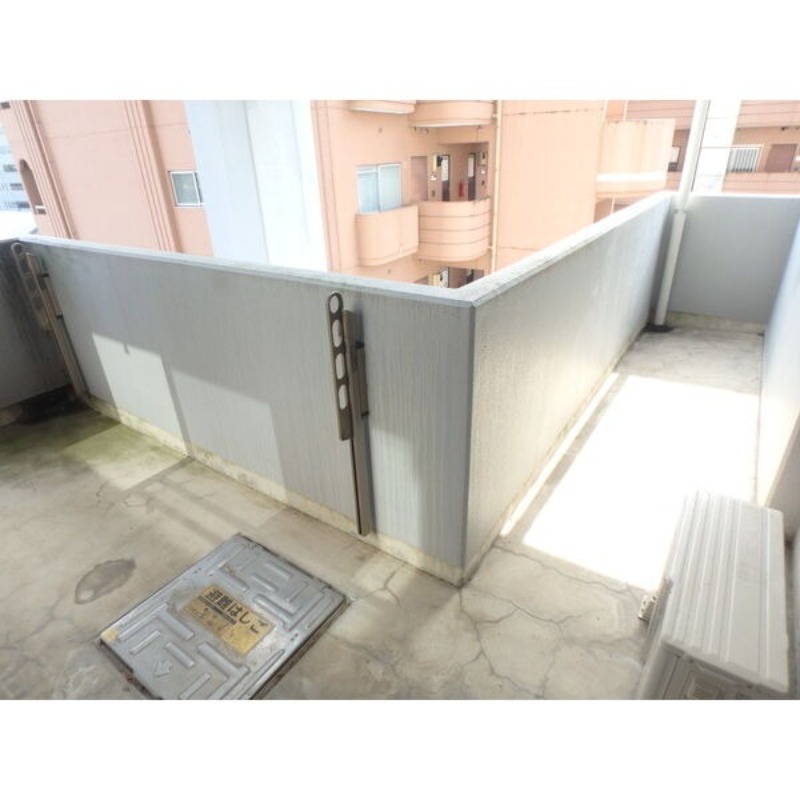 バルコニー　図面と現状に相違がある場合には現状を優先