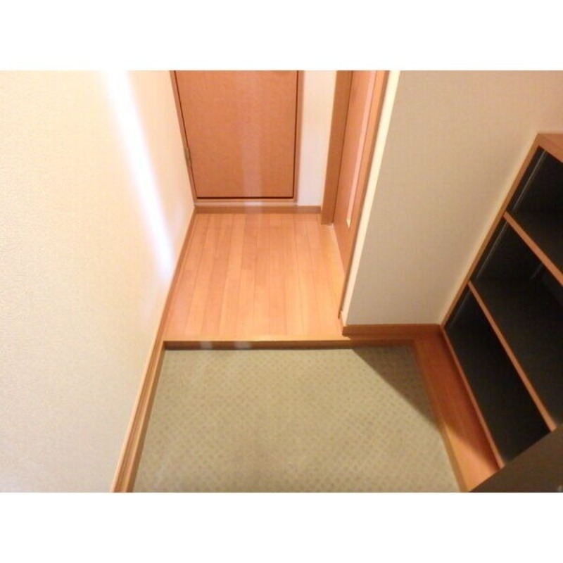 玄関　図面と現状に相違がある場合には現状を優先