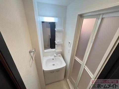 洗面設備　洗髪洗面化粧台