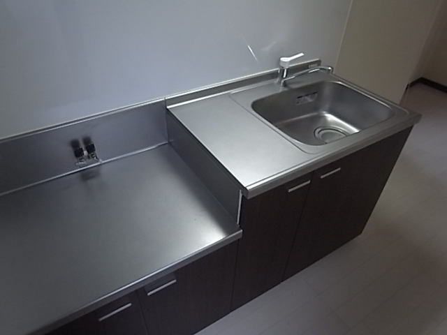 キッチン　同物件、別号室