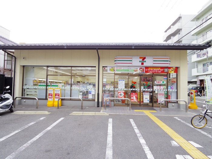 コンビニ　セブンイレブン（コンビニ）まで170m