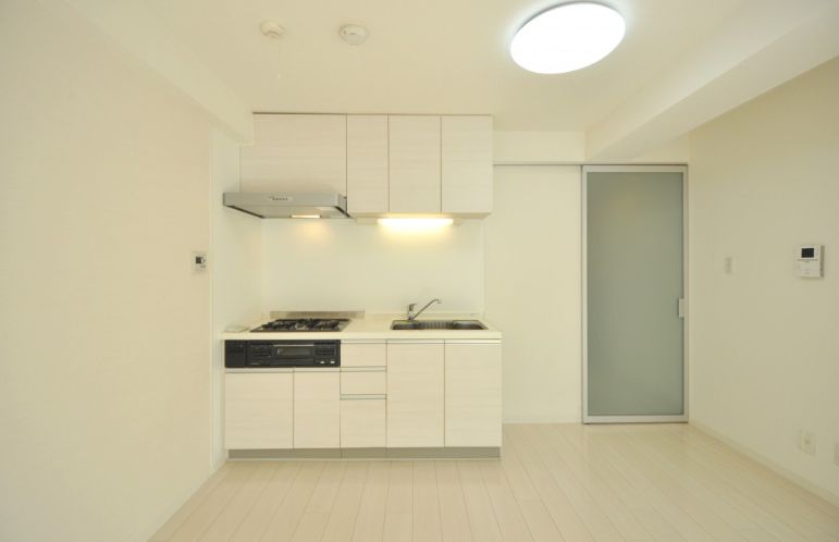 キッチン　※別部屋参考写真