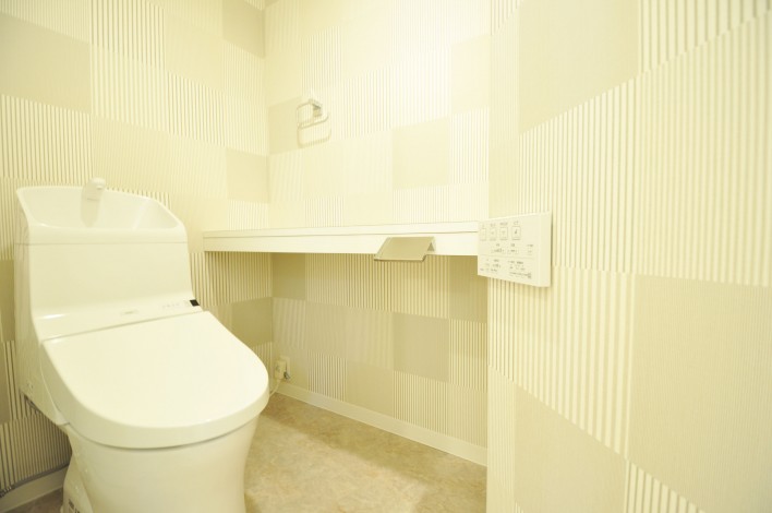 トイレ　※別部屋参考写真