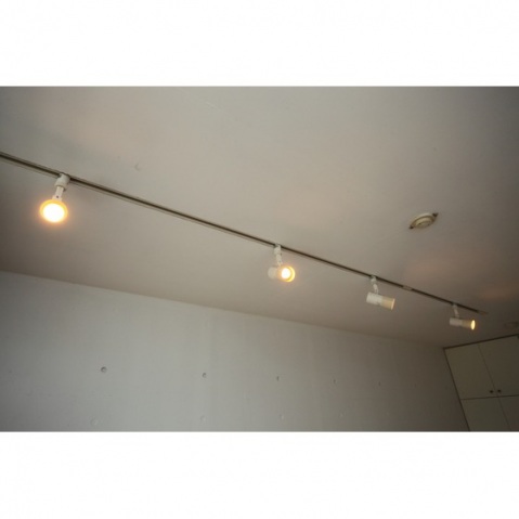 その他部屋・スペース　居室　ダウンライト