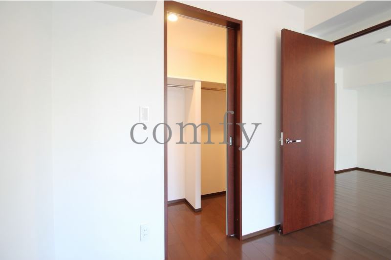 収納　ウォークインクローゼット