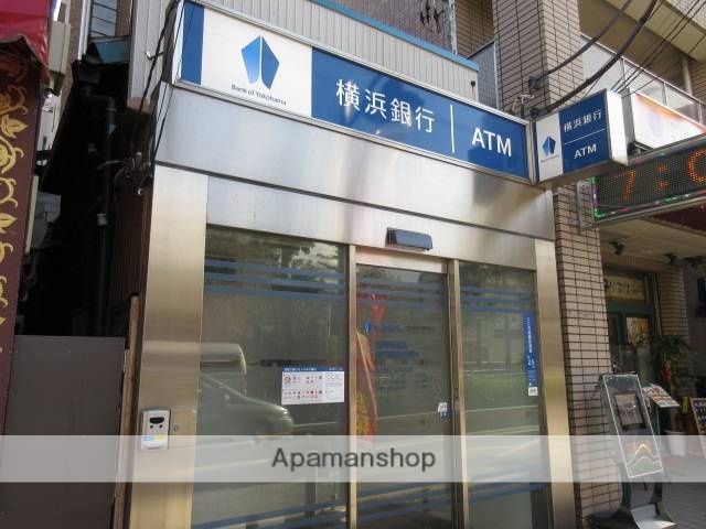 銀行　横浜銀行　蒔田駅前（銀行）まで850m