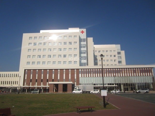 病院　日本赤十字社北見赤十字病院（病院）まで966m