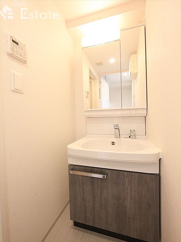 洗面設備　独立洗面台