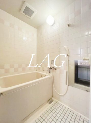 バス・シャワールーム　お風呂です。