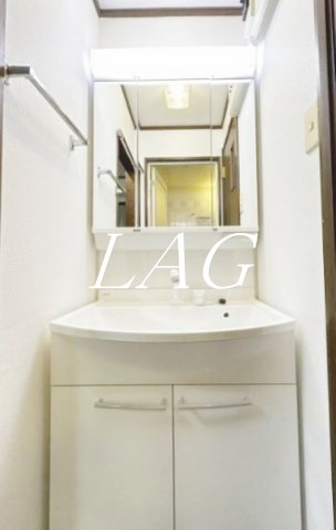 洗面設備　独立洗面台です。