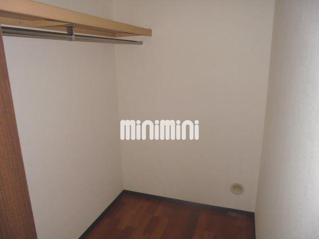 収納　ウォークインクローゼット。