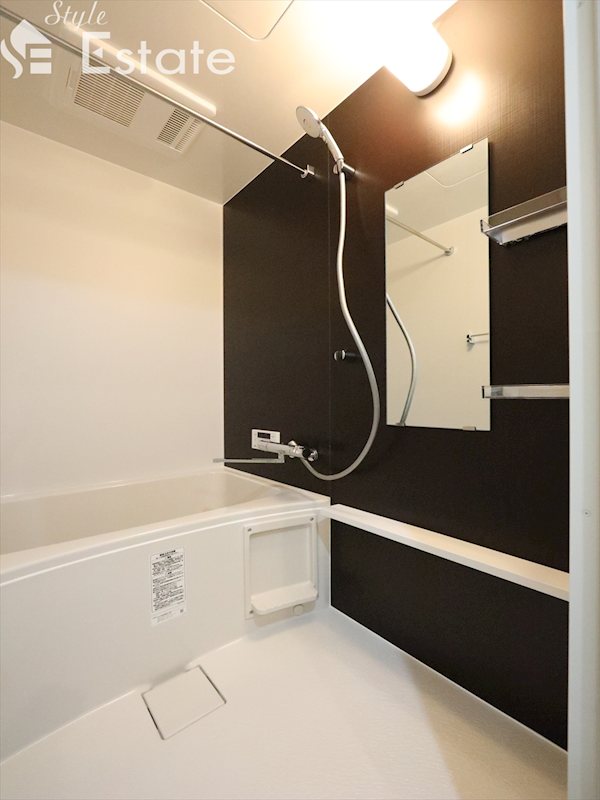 バス・シャワールーム　同仕様内装