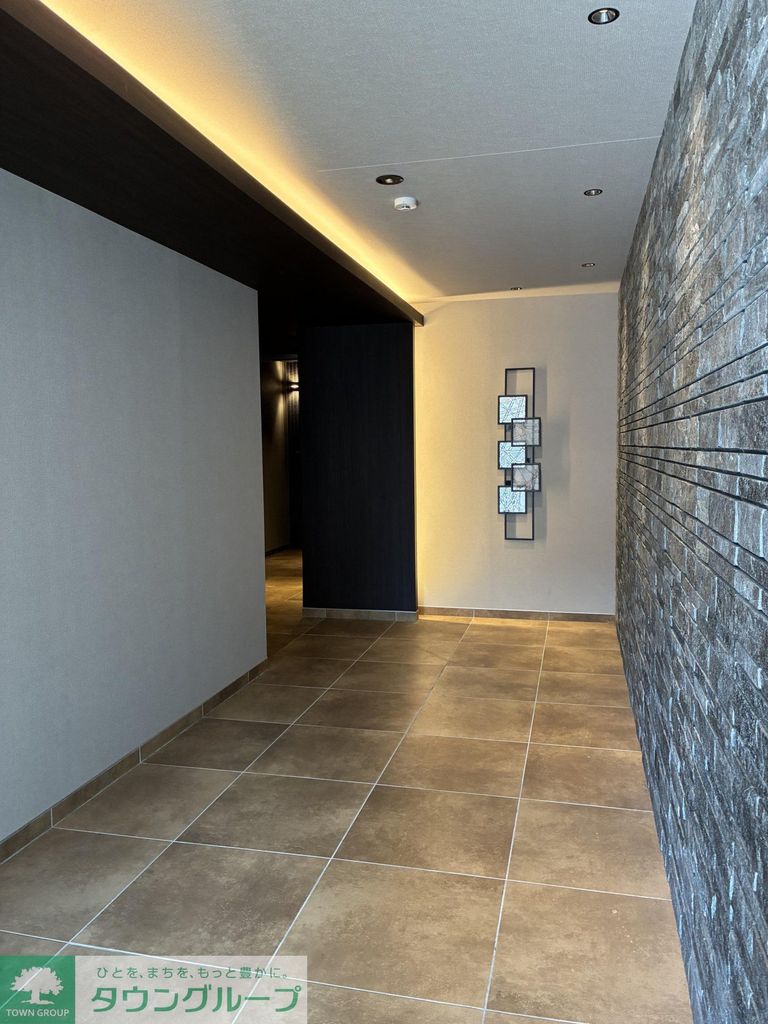 エントランス　駐車場