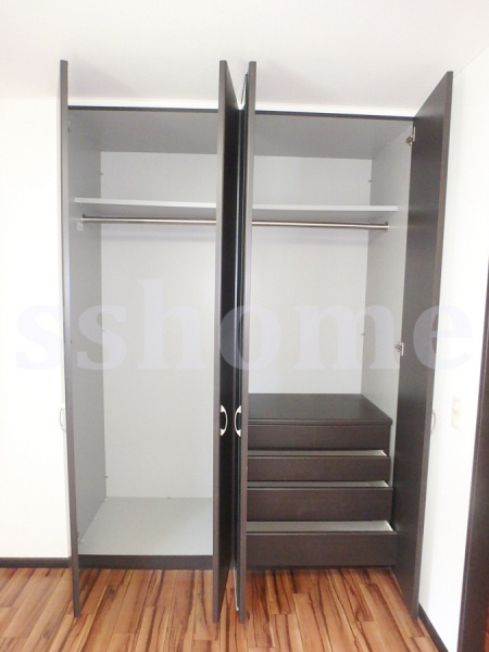 収納　広々クローゼット