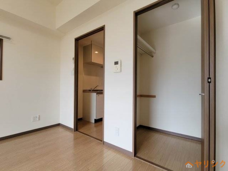 収納　写真は同タイプ反転の間取りです