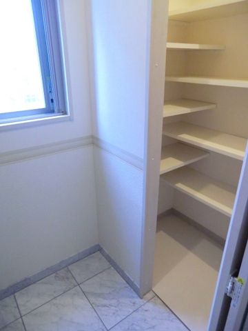 玄関　広々シューズインクローク