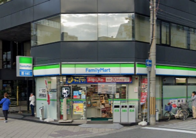 コンビニ　ファミリーマート野崎町店（コンビニ）まで87m