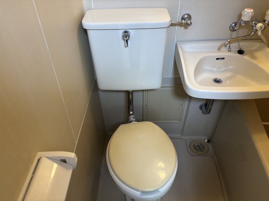 トイレ　トイレ