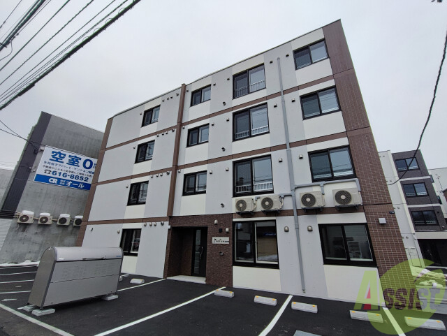 建物外観　札幌市中央区北１３条西「ＳＥＲＡＭ桑園」