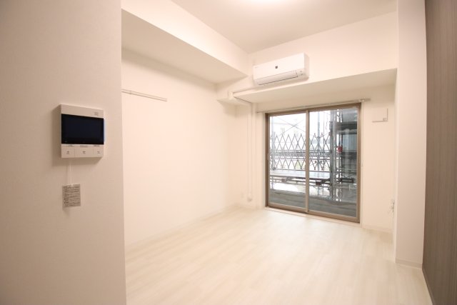 居室・リビング　※別号室の参考写真です※