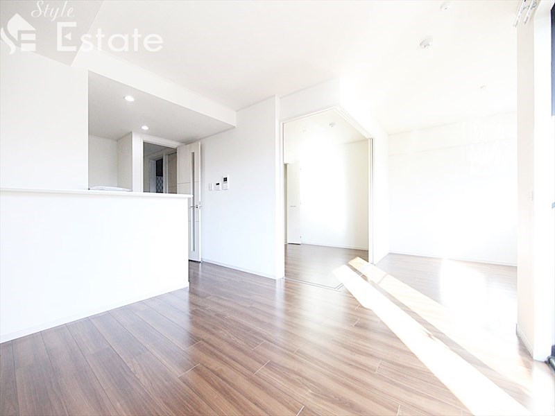 居室・リビング　内装