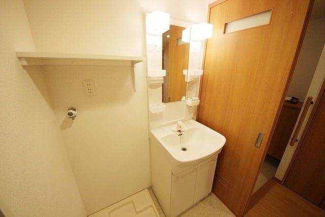 洗面設備　同シリーズ